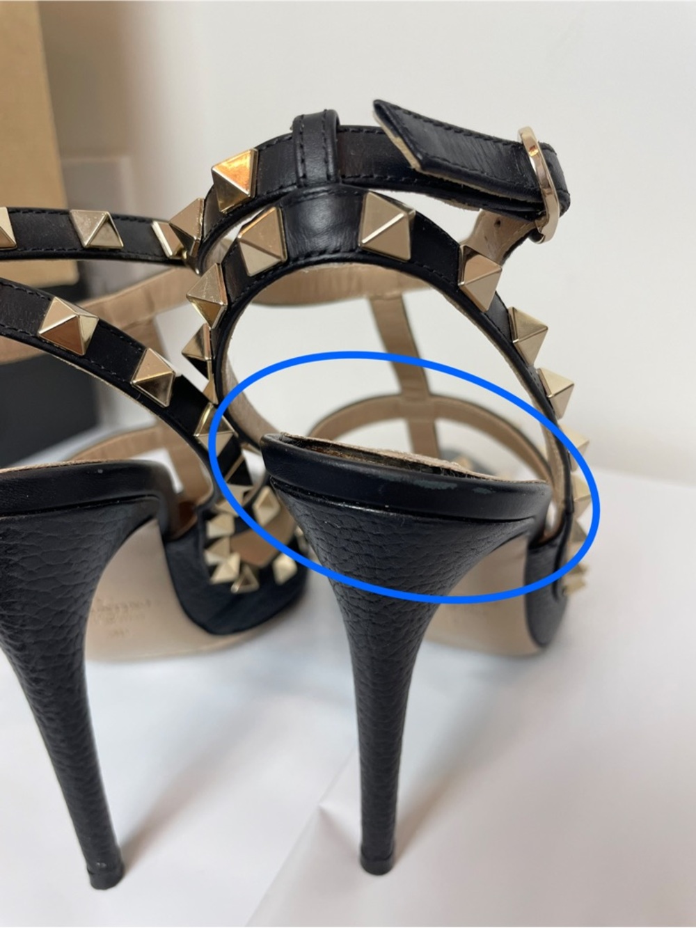 VALENTINO Garavani Rockstud Caged Studded Stiletto Heels Pumps \\ 38 - Picture 9 of 14